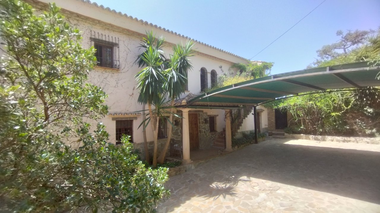 2334 Andalusien, Ronda, Finca mit 2 Häusern, 2 Pools zu verkaufen