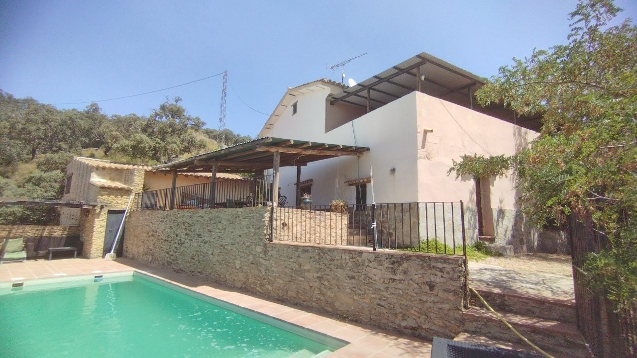 2334 Andalucia, Ronda, finca con 2 casas, 2 piscinas en venta