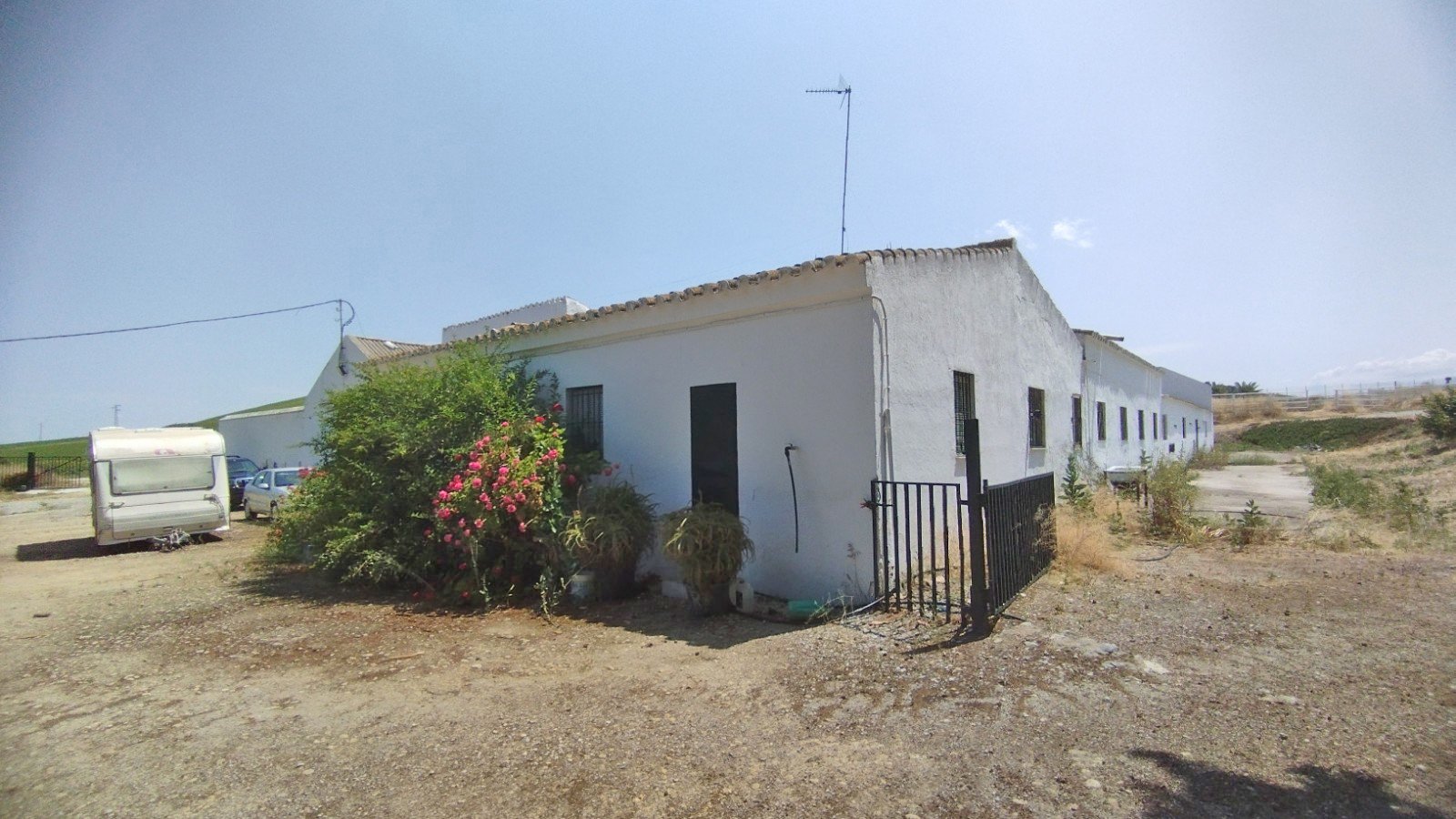 Ref2410 Andalucia, provincia Cadiz, Bornos - finca con mucho terreno en venta